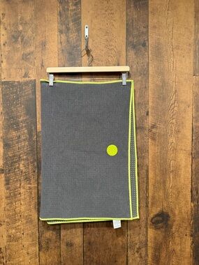 Manduka skidless yoga towel mat grey 24x66